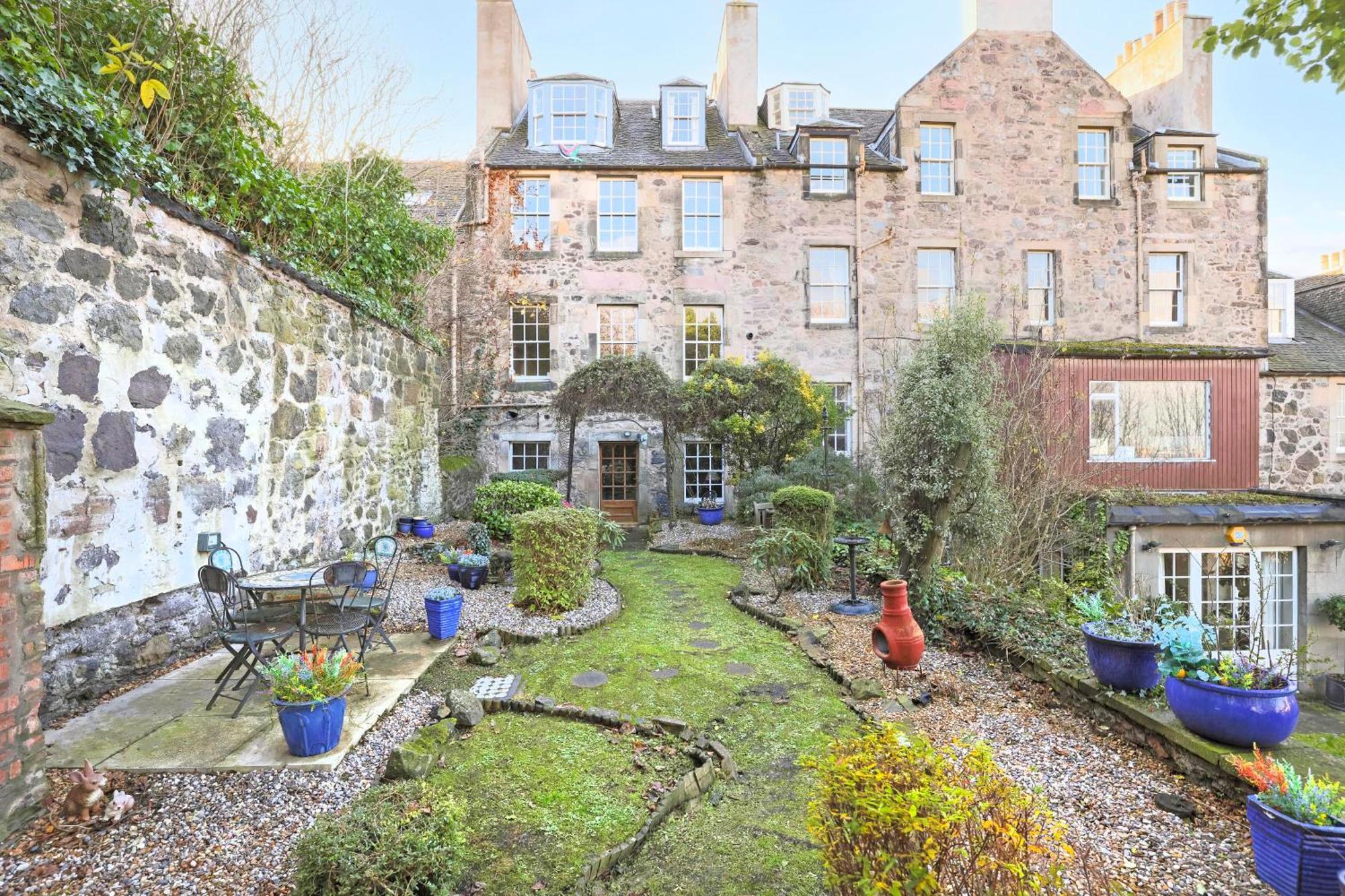 Joivy Beautiful Apartment, Private Garden, Calton Hill EDI Eksteriør billede