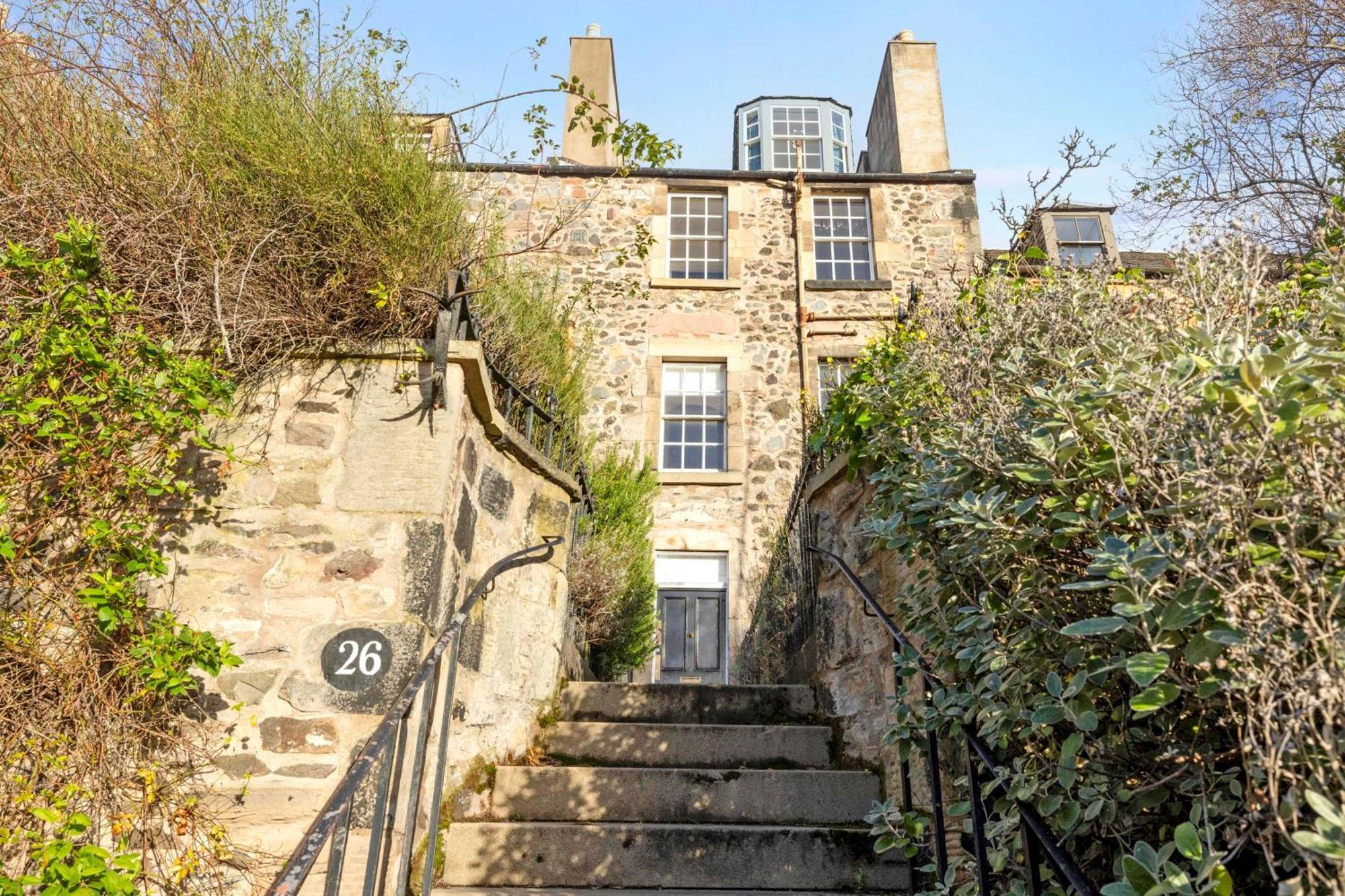 Joivy Beautiful Apartment, Private Garden, Calton Hill EDI Eksteriør billede